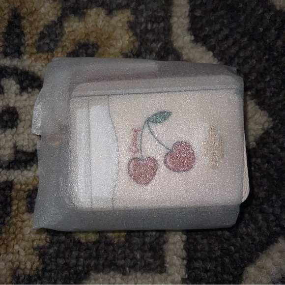 Zip Card Case With Heart Cherry Print - Picture 3 of 6